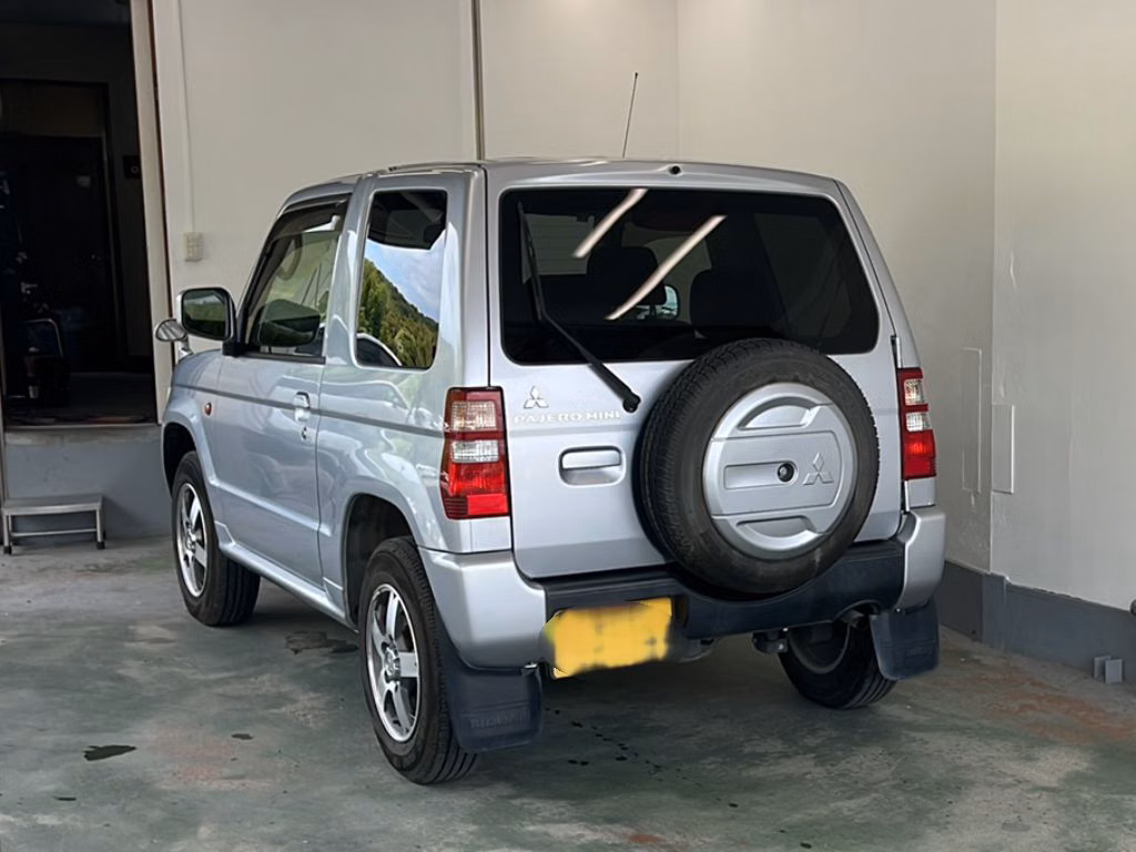 MITSUBISHI PAJERO MINI