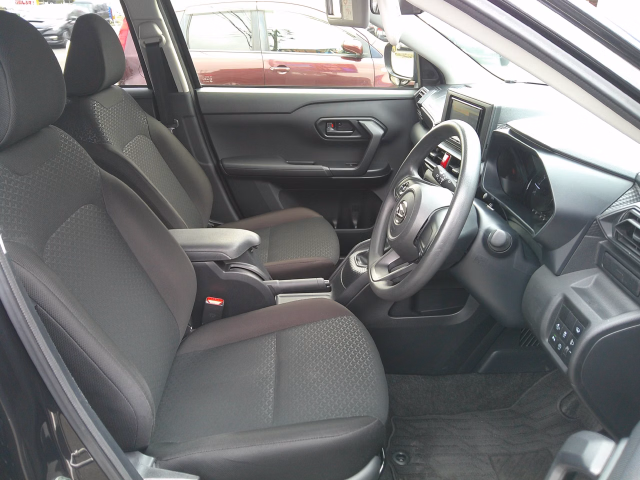 DAIHATSU ROCKY