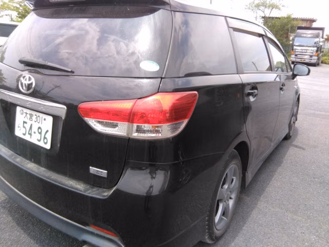 TOYOTA WISH