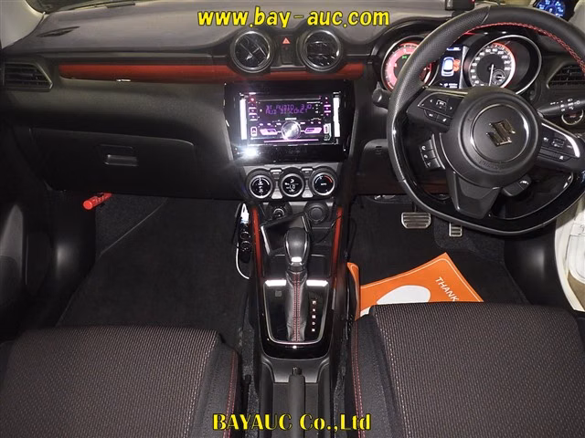 SUZUKI SWIFT