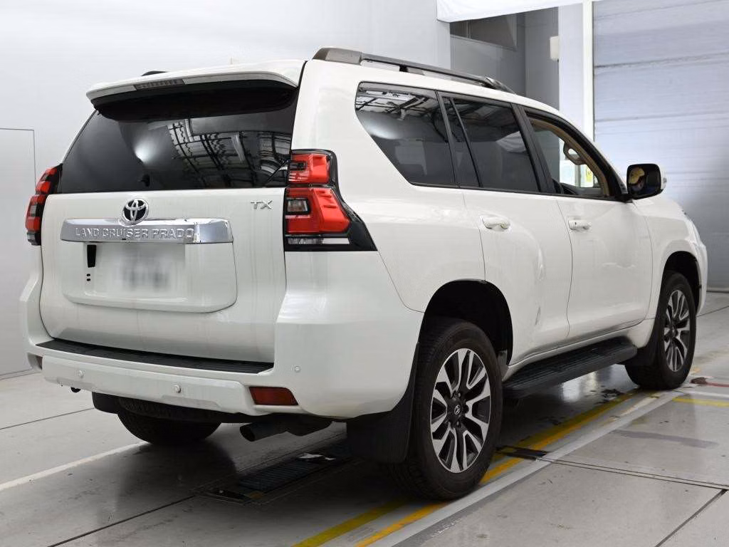 TOYOTA LAND CRUISER PRADO
