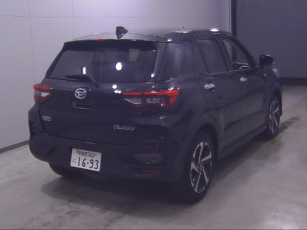 DAIHATSU ROCKY