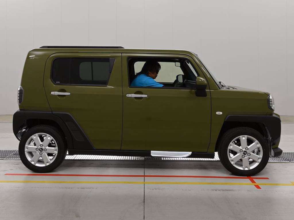 DAIHATSU TAFT