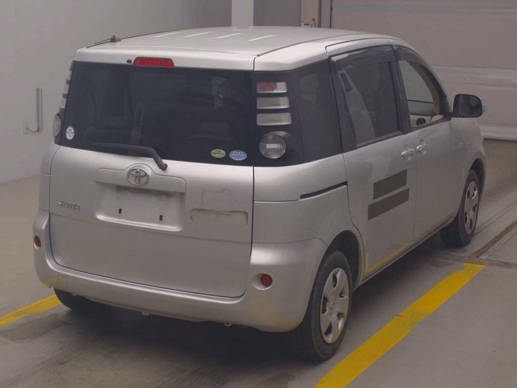 TOYOTA SIENTA