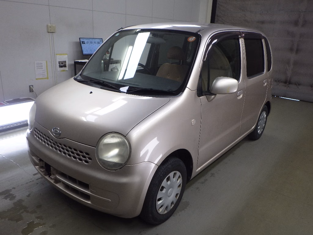 DAIHATSU MOVE LATTE