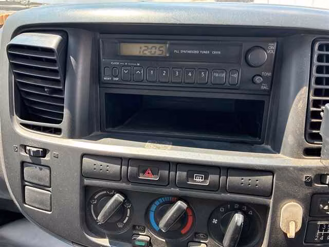 NISSAN CARAVAN