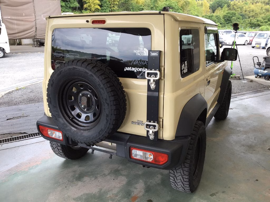 SUZUKI JIMNY SIERRA