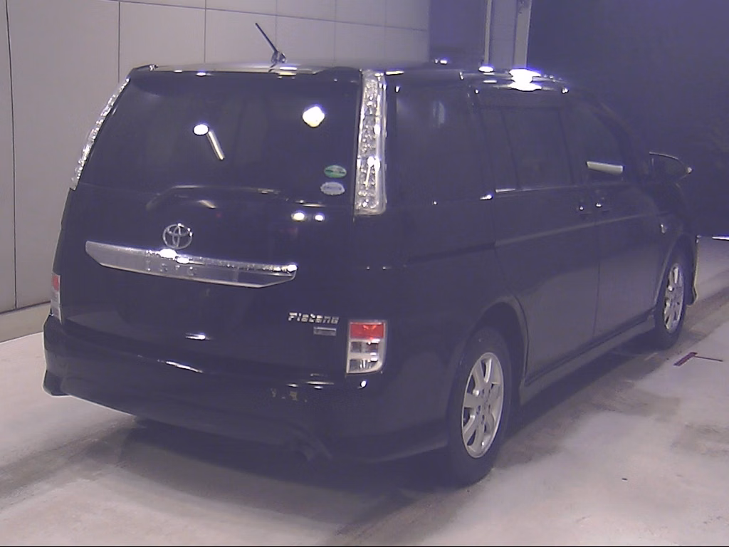 TOYOTA ISIS