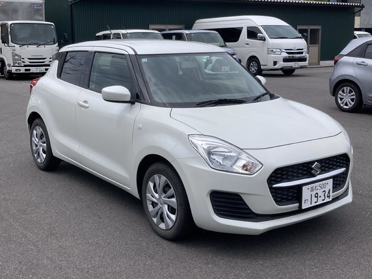 SUZUKI SWIFT