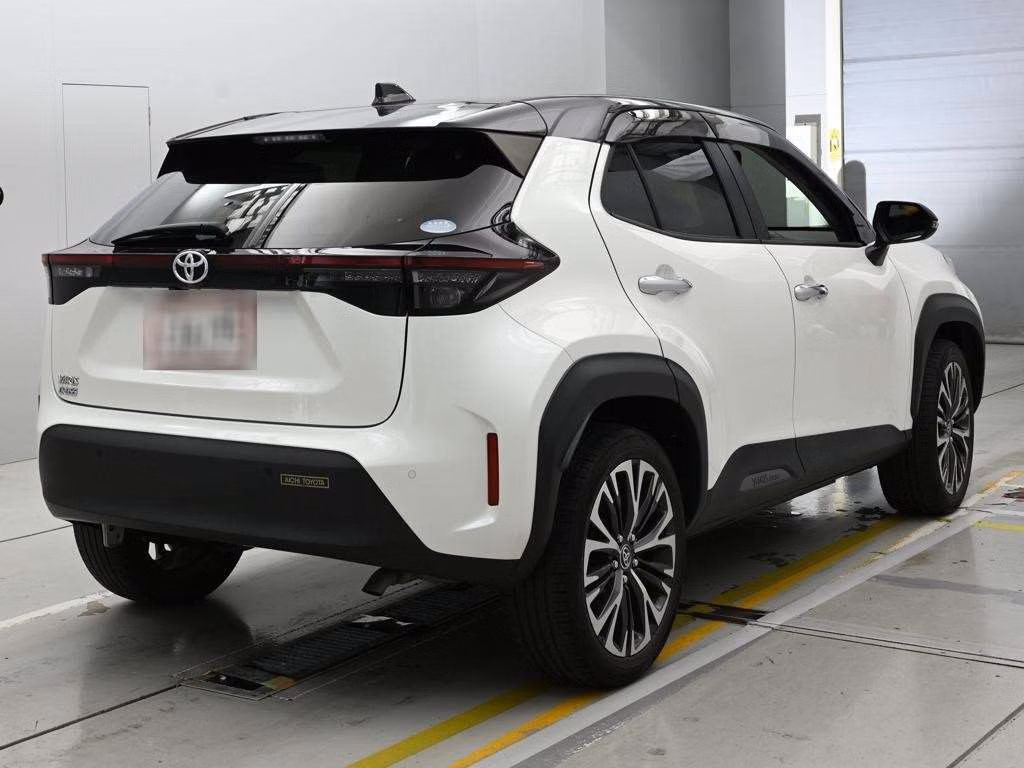 TOYOTA YARIS CROSS
