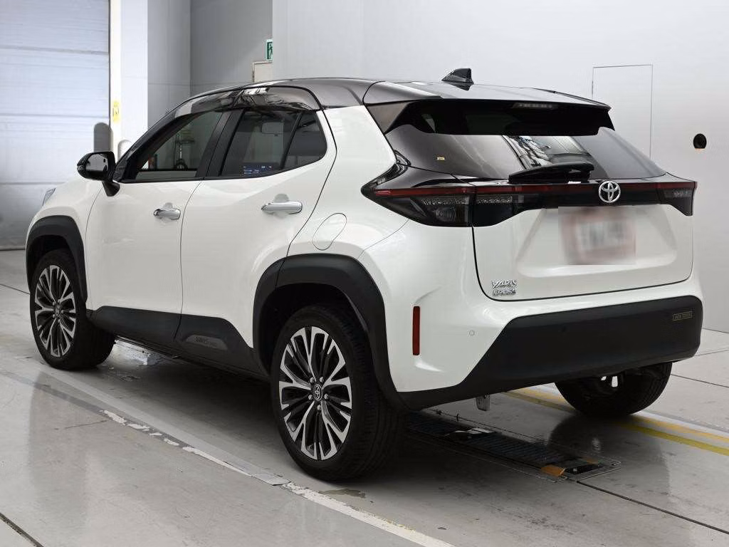 TOYOTA YARIS CROSS