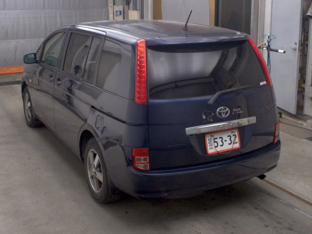 TOYOTA ISIS