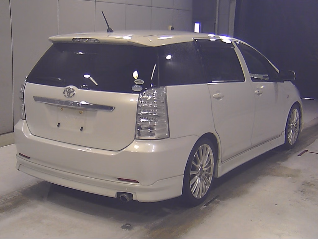 TOYOTA WISH