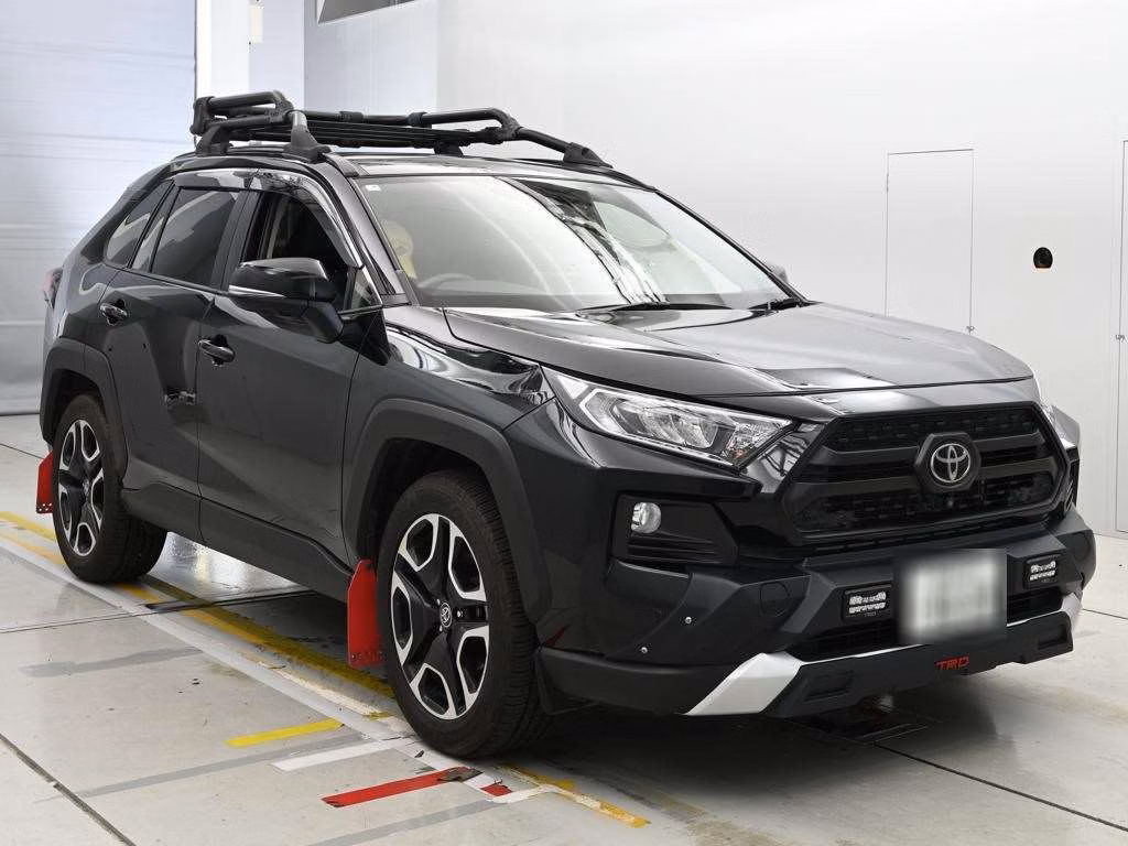 TOYOTA RAV4