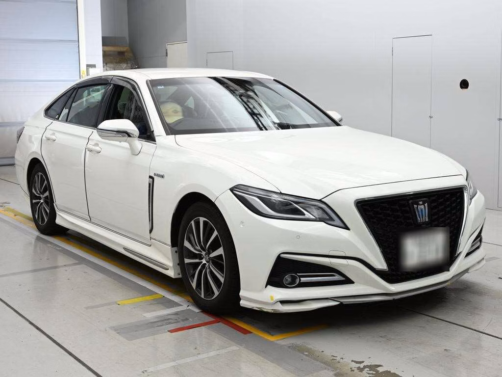 TOYOTA CROWN