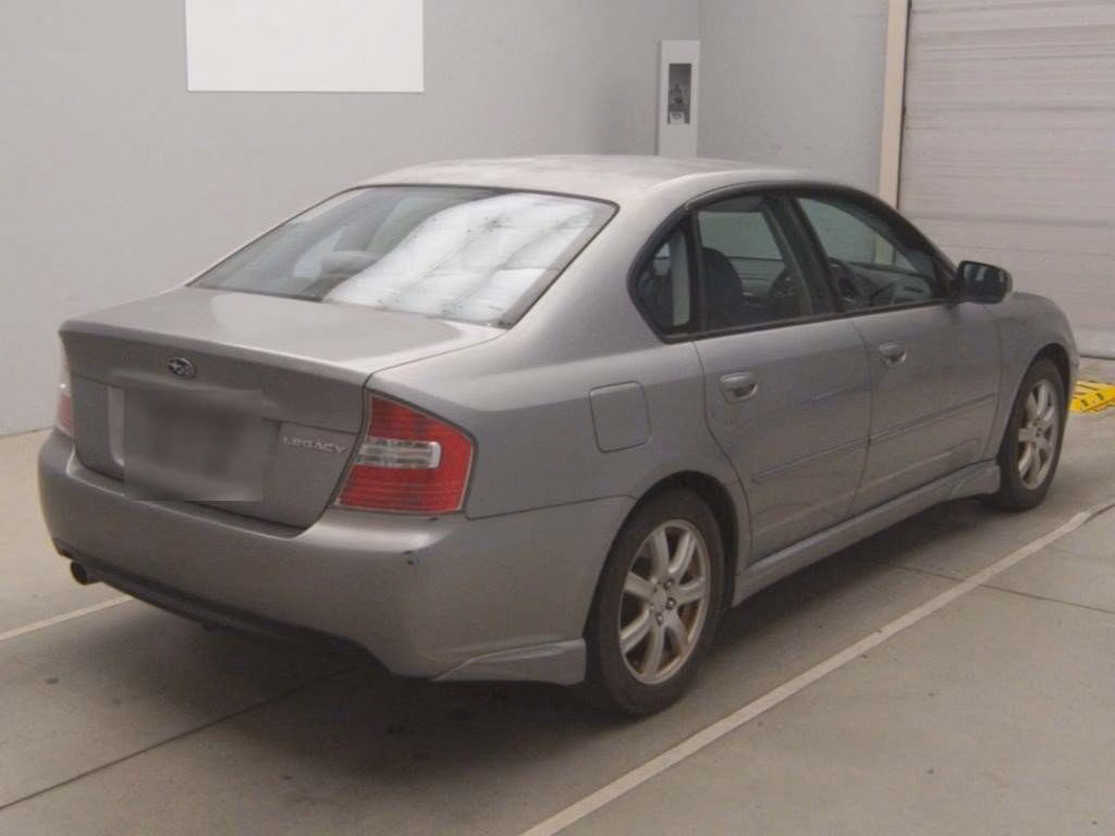 SUBARU LEGACY B4