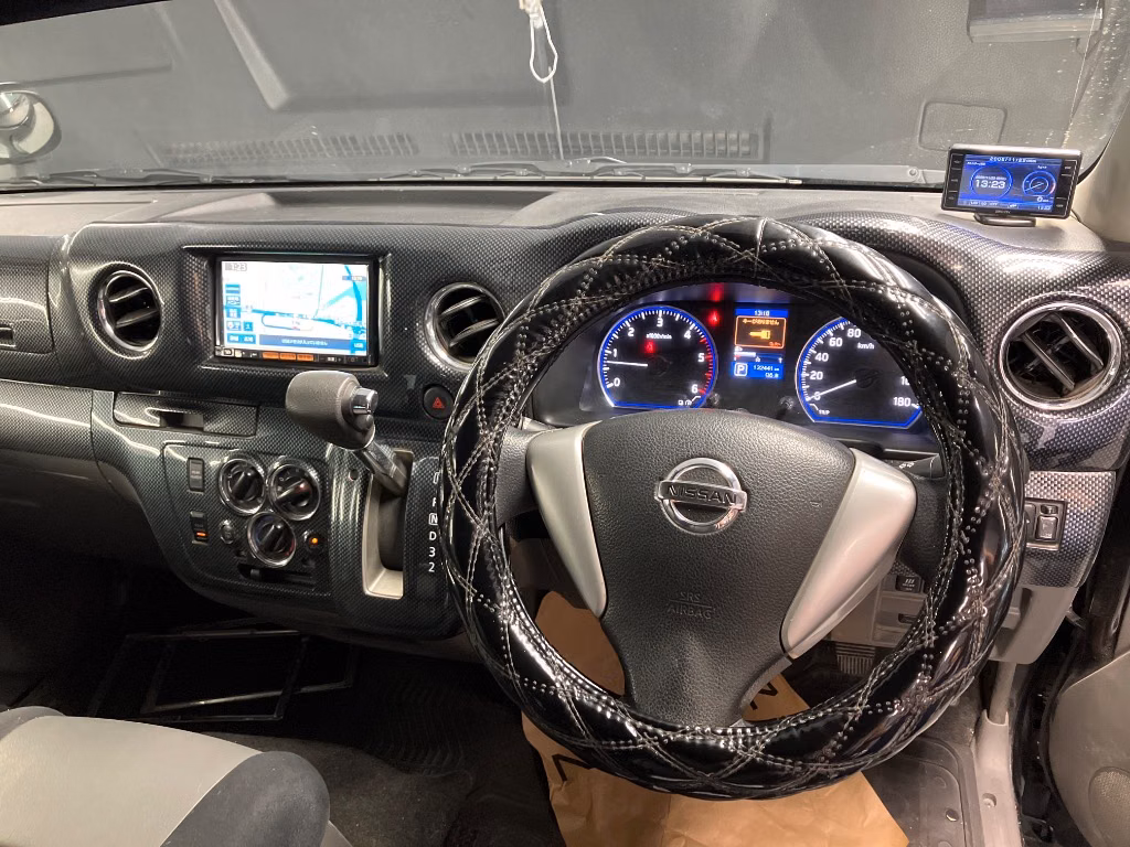 NISSAN NV350 CARAVAN