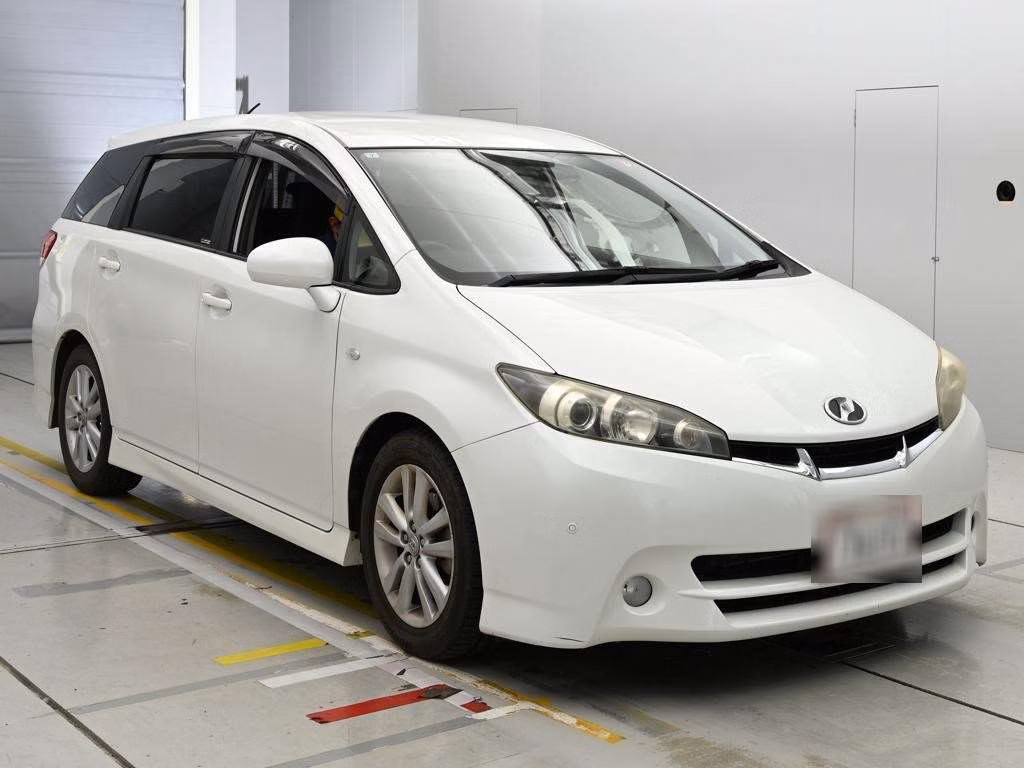 TOYOTA WISH