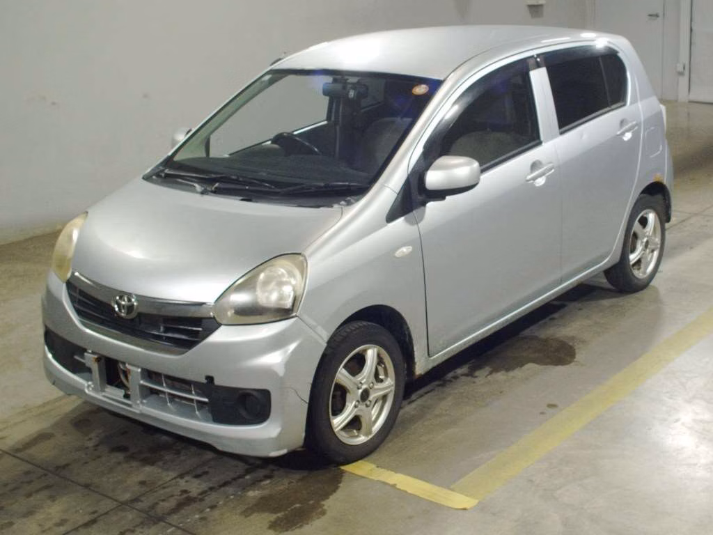 TOYOTA PIXIS EPOCH