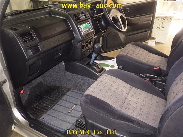 MITSUBISHI PAJERO MINI
