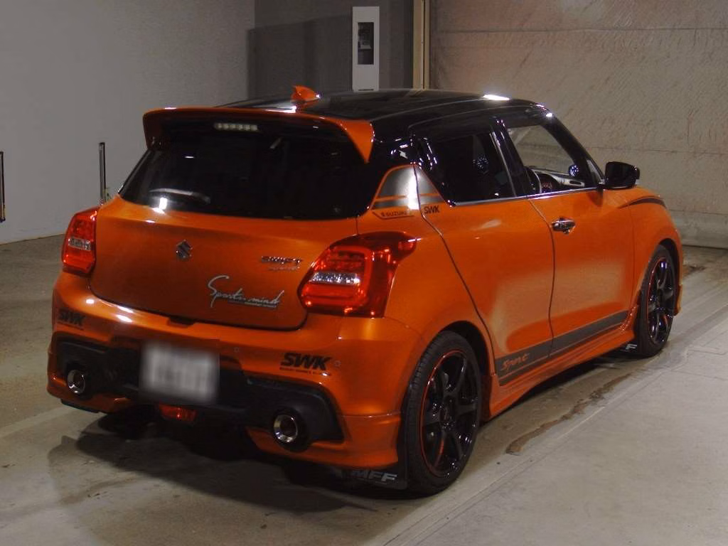 SUZUKI SWIFT
