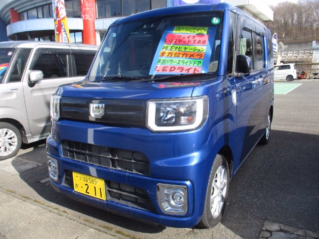 DAIHATSU WAKE