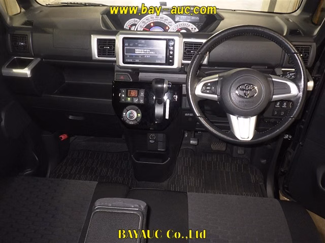 TOYOTA PIXIS MEGA
