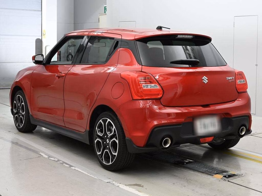 SUZUKI SWIFT