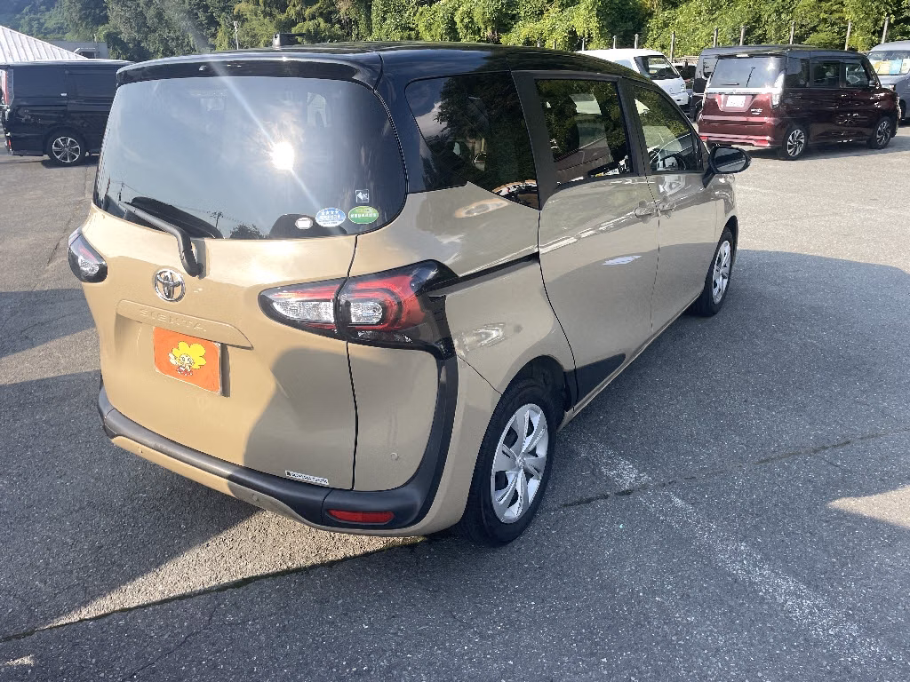 TOYOTA SIENTA