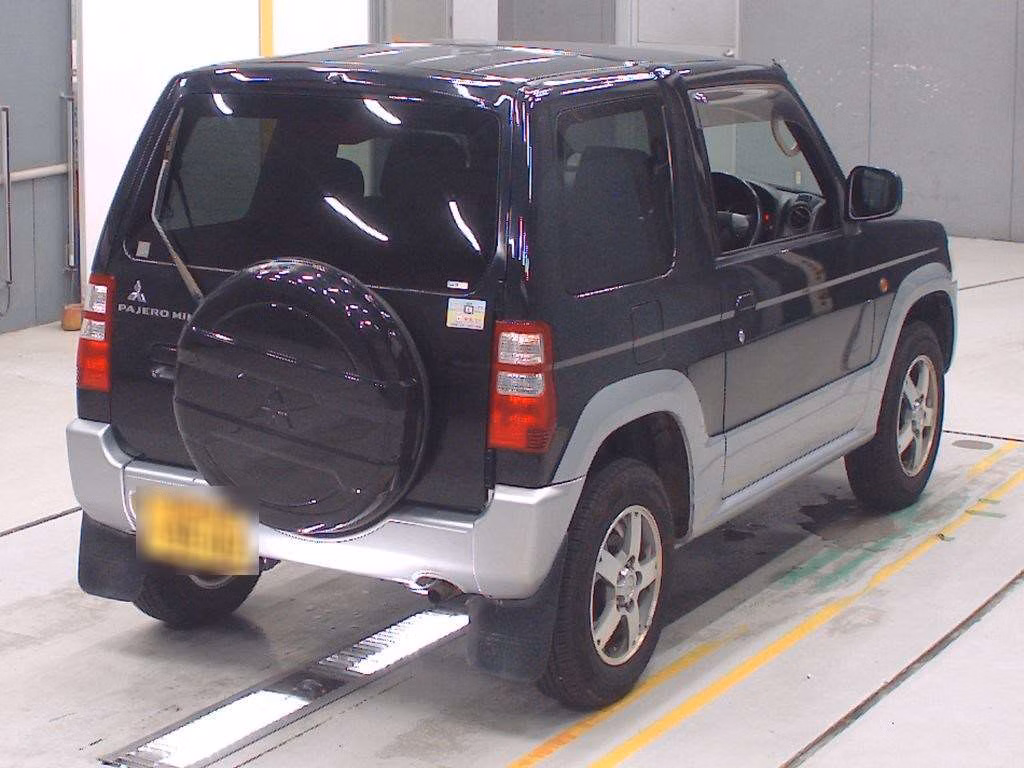MITSUBISHI PAJERO MINI