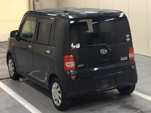 DAIHATSU MOVE CONTE