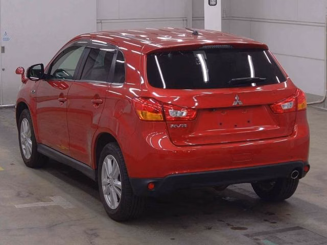 MITSUBISHI RVR
