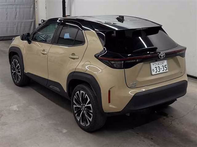 TOYOTA YARIS CROSS