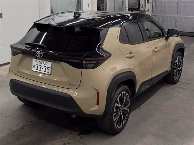 TOYOTA YARIS CROSS