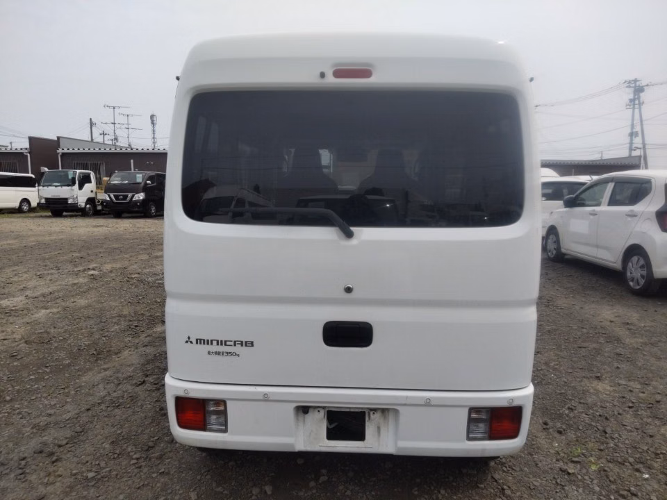MITSUBISHI MINICAB