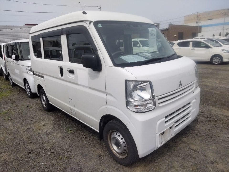 MITSUBISHI MINICAB