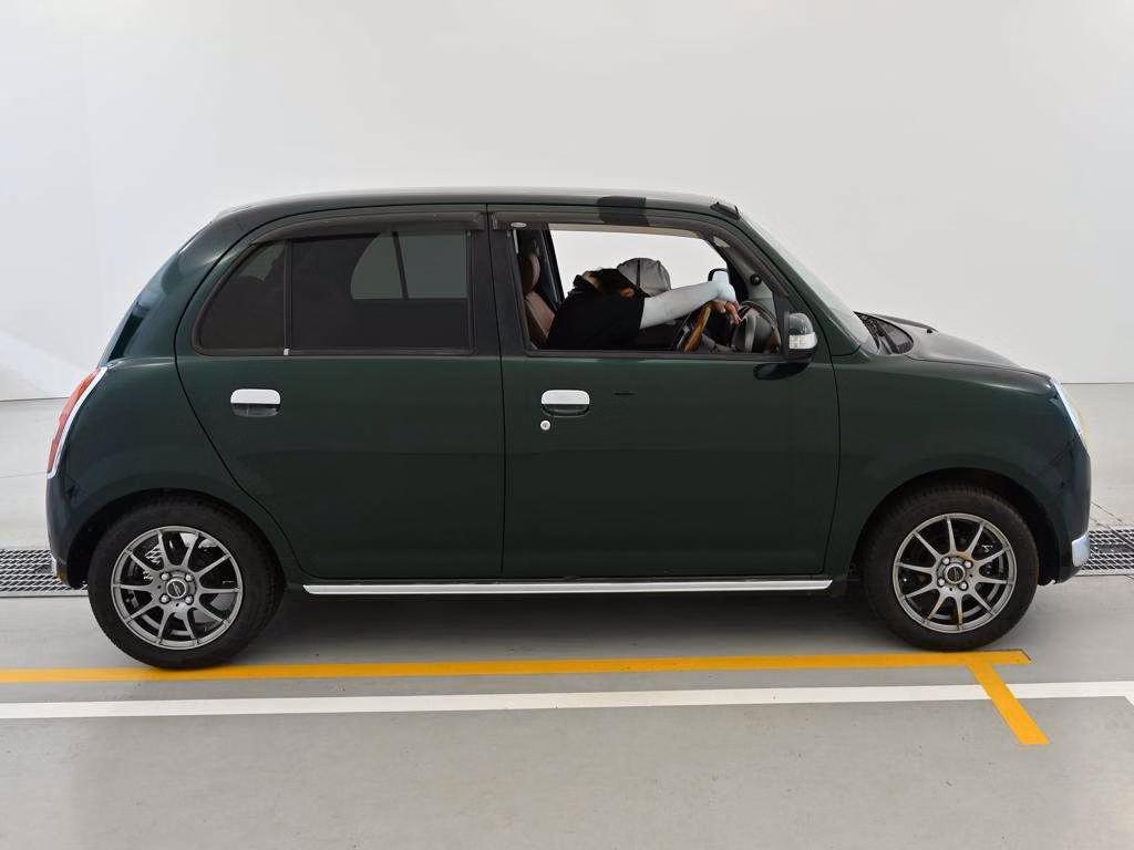 DAIHATSU MIRA GINO
