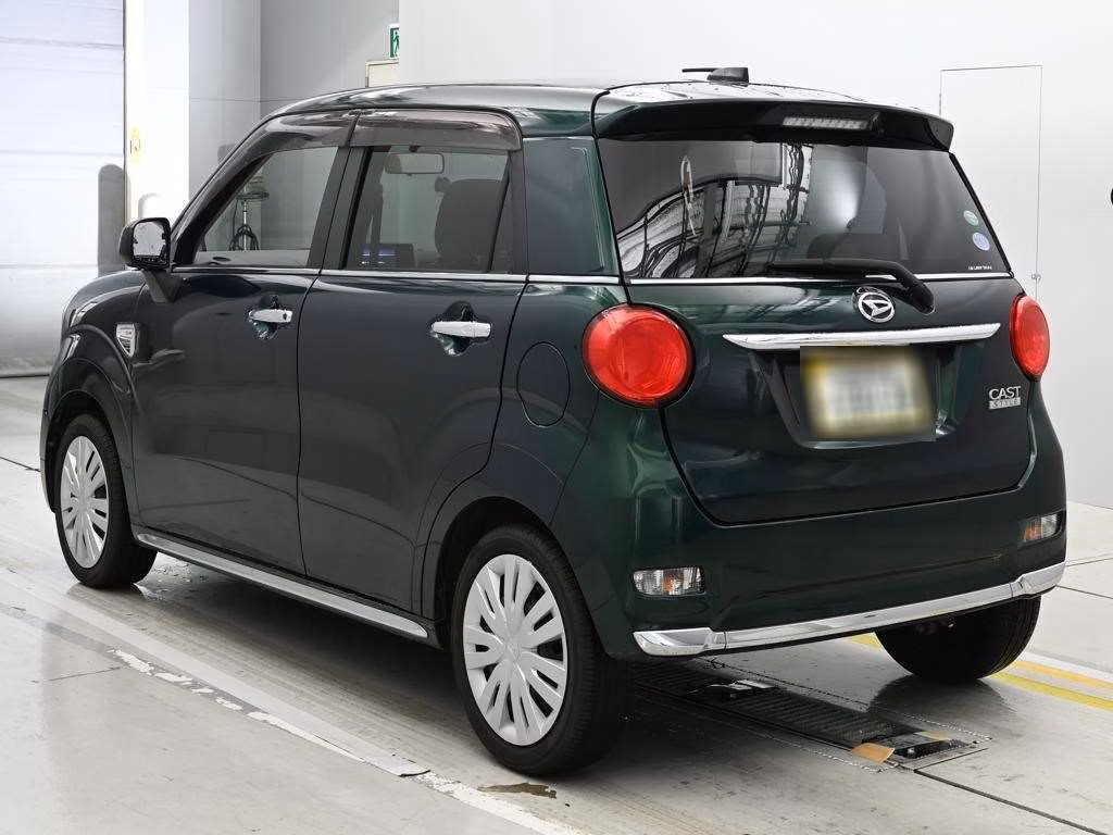 DAIHATSU CAST