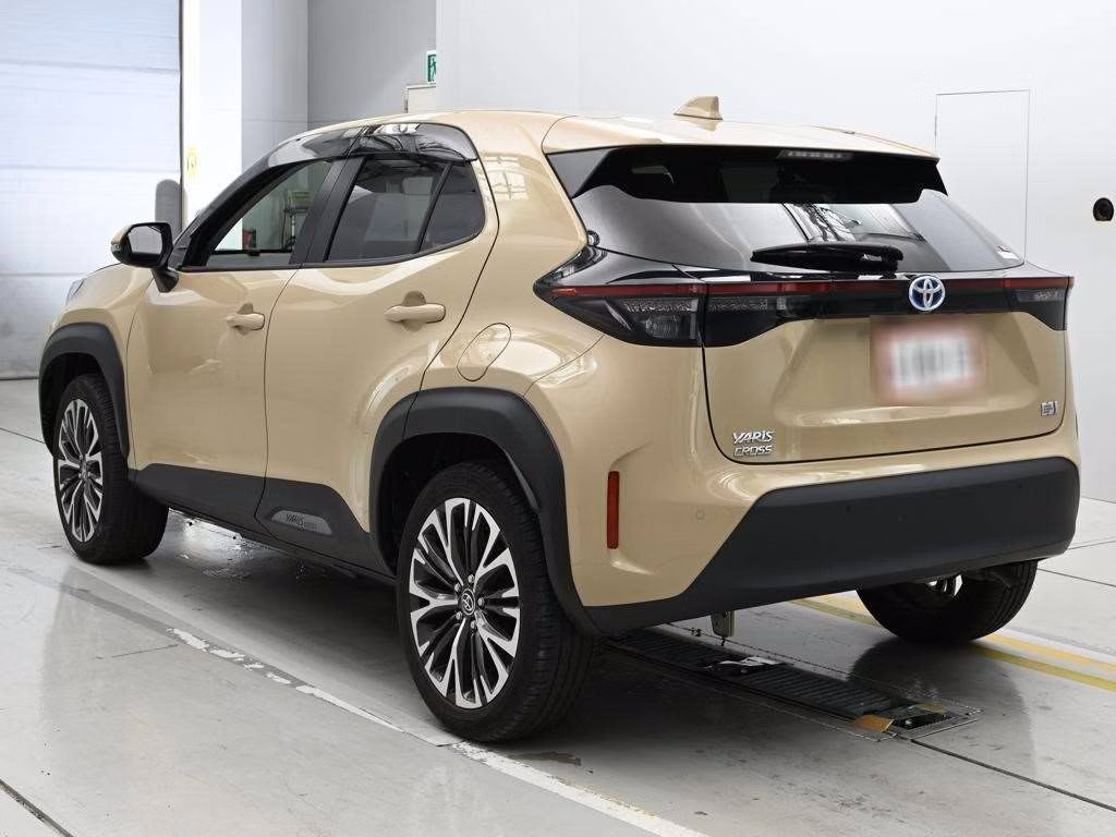 TOYOTA YARIS CROSS