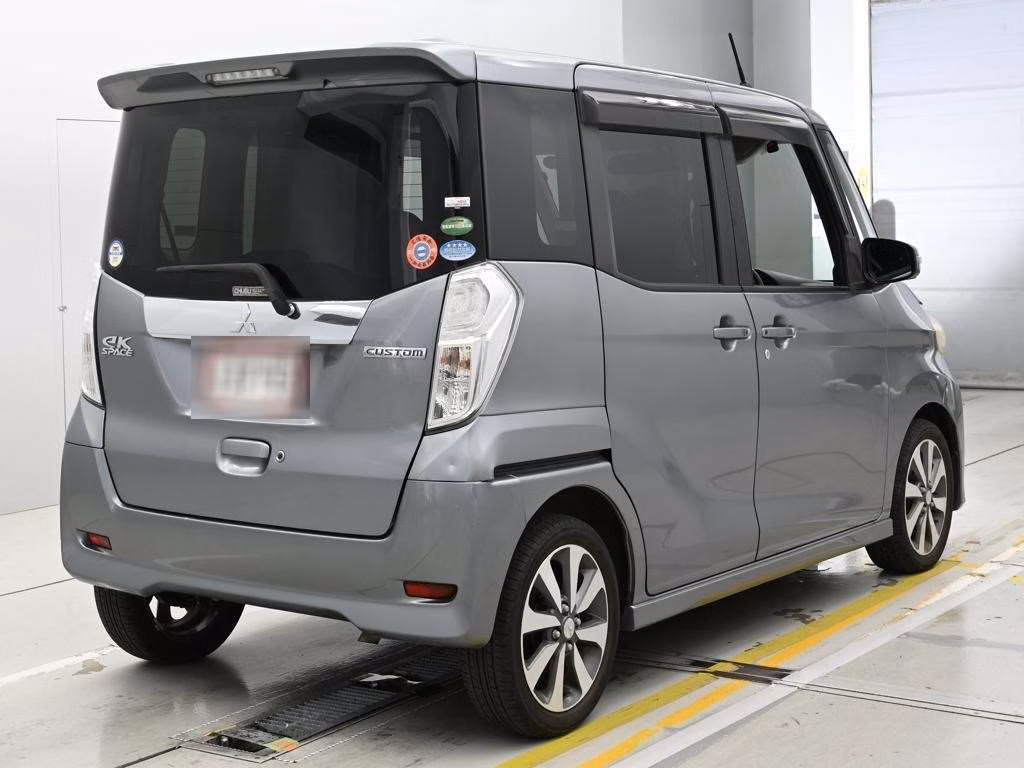 MITSUBISHI EK SPACE