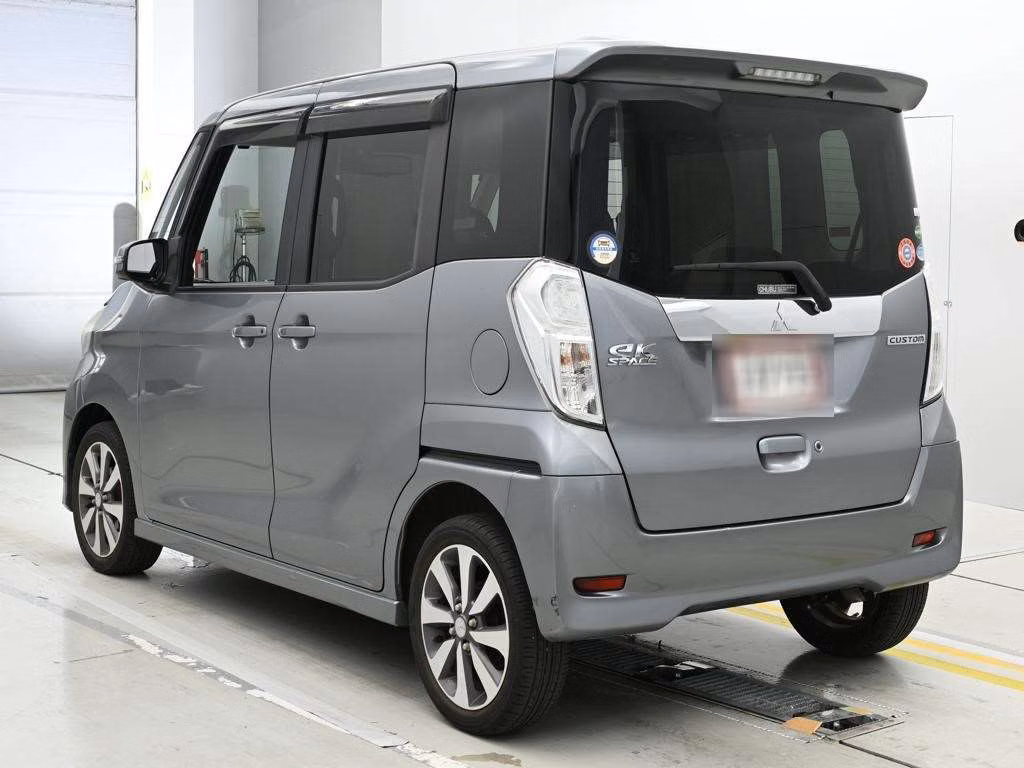 MITSUBISHI EK SPACE
