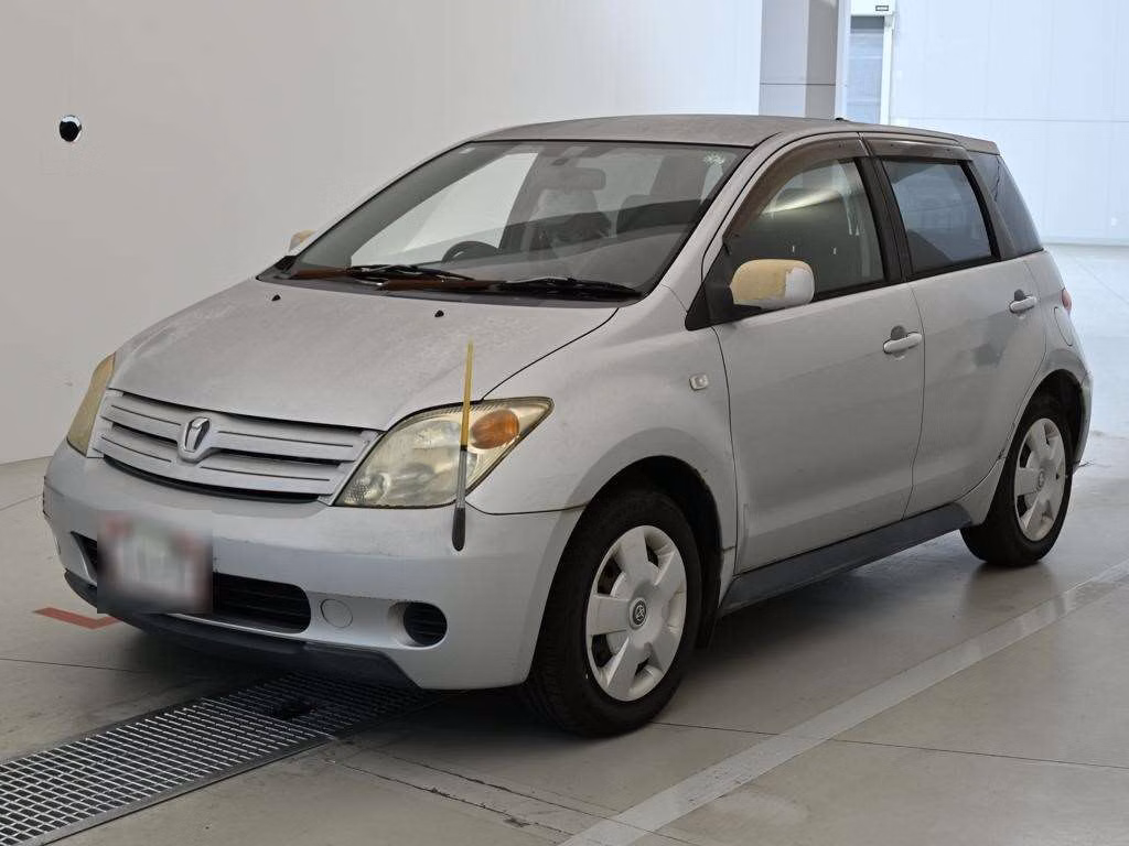 TOYOTA IST