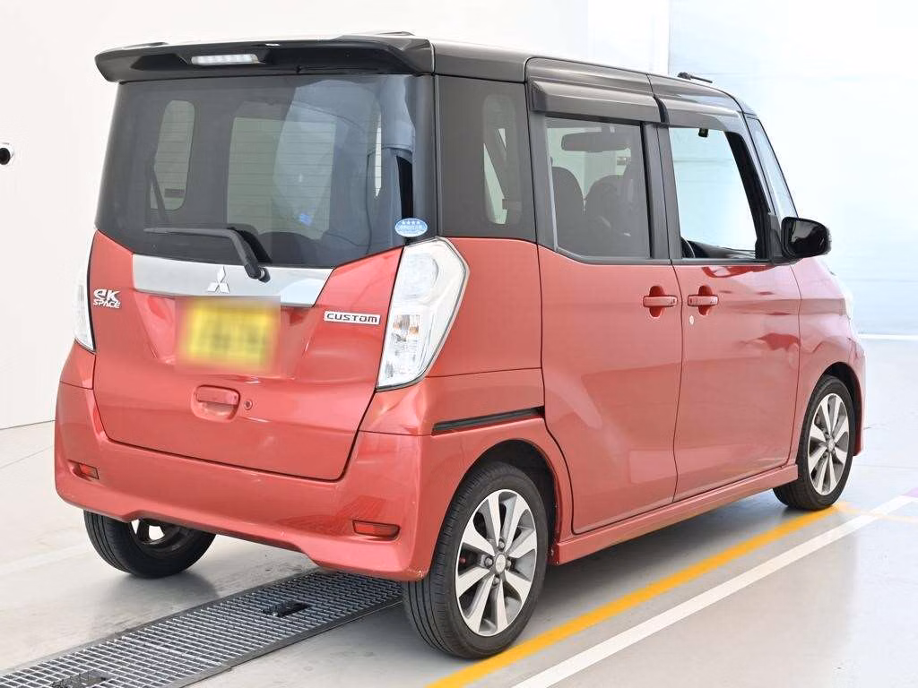 MITSUBISHI EK SPACE
