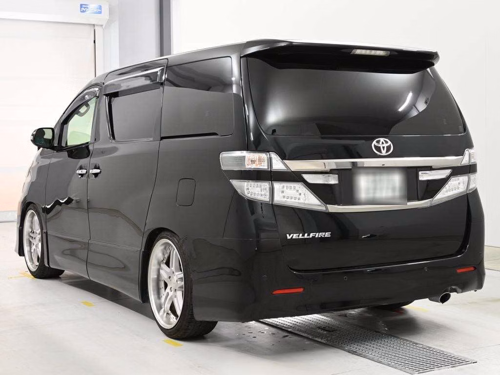 TOYOTA VELLFIRE