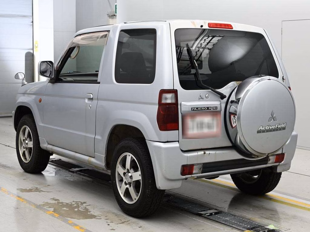 MITSUBISHI PAJERO MINI