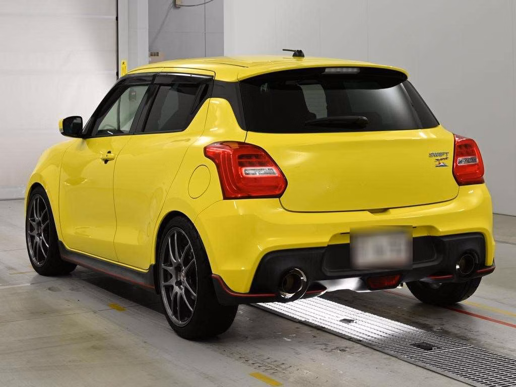 SUZUKI SWIFT