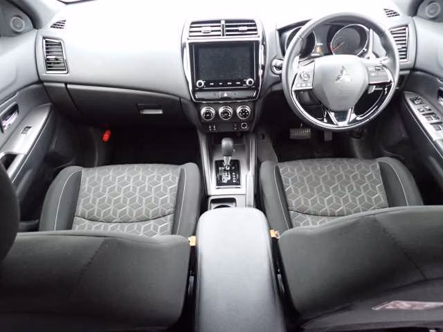 MITSUBISHI RVR