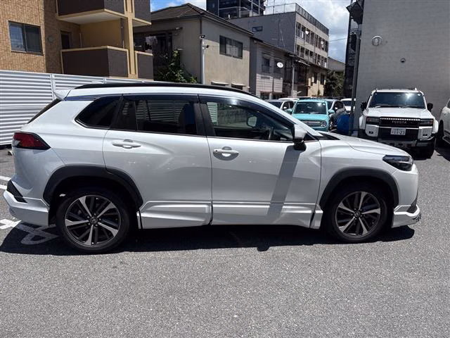 TOYOTA COROLLA CROSS