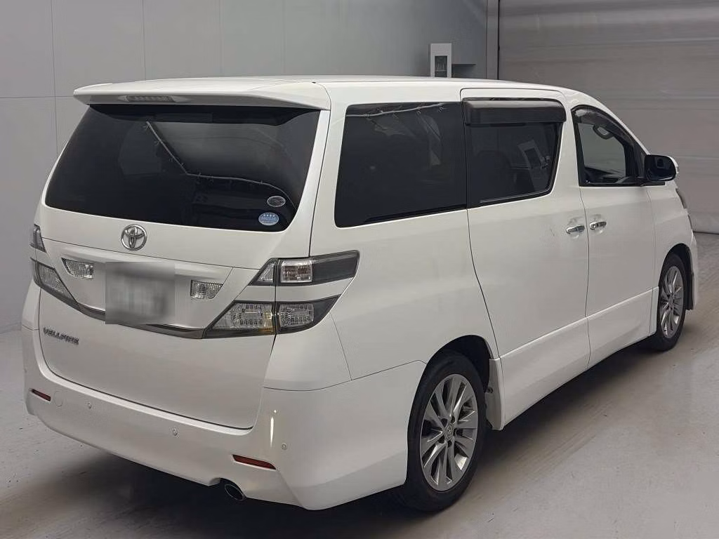 TOYOTA VELLFIRE