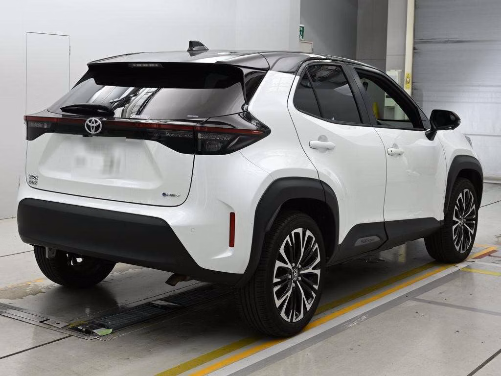 TOYOTA YARIS CROSS